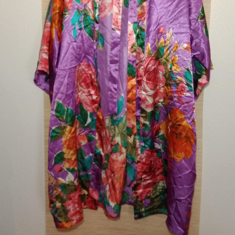 Floral Robe - Picture 4 of 6